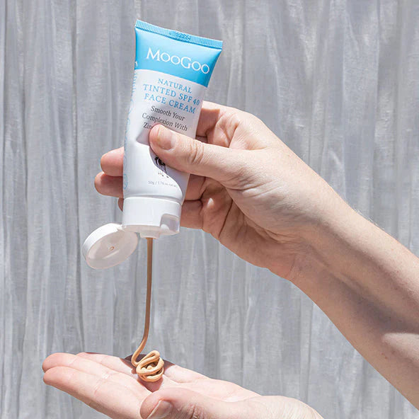 MooGoo Tinted SPF 40 Face Cream 50g 4